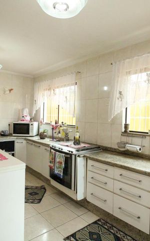 Casa à venda com 280m², 4 quartos e 5 vagasCozinha