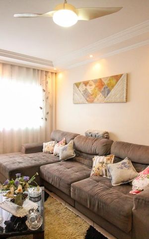 Casa à venda com 280m², 4 quartos e 5 vagasSala