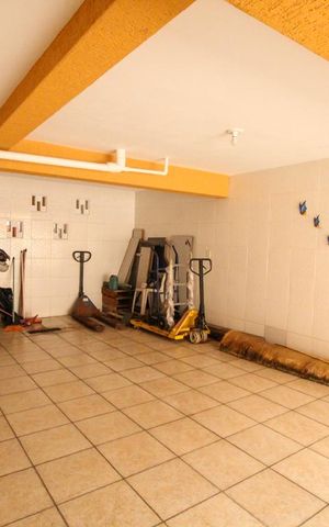 Casa à venda com 280m², 4 quartos e 5 vagasGaragem