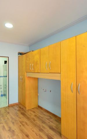 Casa à venda com 450m², 4 quartos e 6 vagasSuíte 2