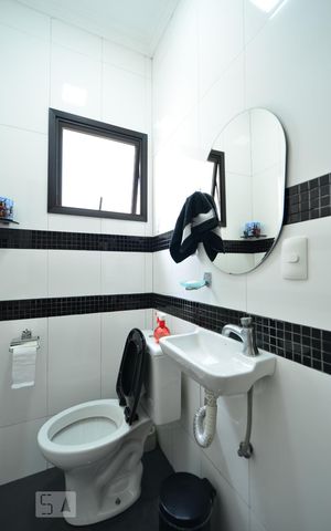 Casa à venda com 450m², 4 quartos e 6 vagasLavabo