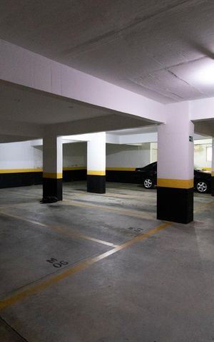 Studio para alugar com 35m², 1 quarto e 1 vaga Studio para alugar com 35m², 1 quarto e 1 vagaGaragem