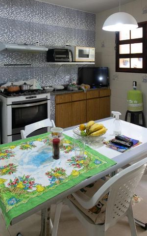 Casa à venda com 732m², 3 quartos e 5 vagas Casa à venda com 732m², 3 quartos e 5 vagasCozinha