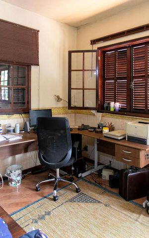 Casa à venda com 732m², 3 quartos e 5 vagas Casa à venda com 732m², 3 quartos e 5 vagasSuíte