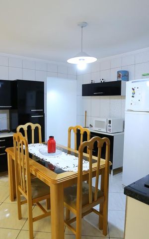 Casa à venda com 139m², 2 quartos e 2 vagasCozinha
