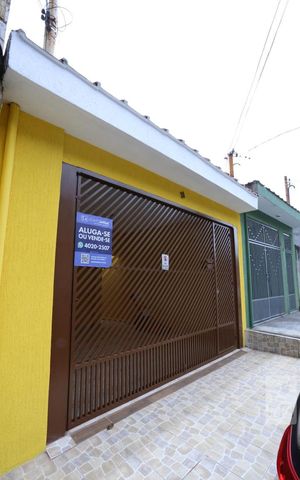 Casa à venda com 139m², 2 quartos e 2 vagasFachada
