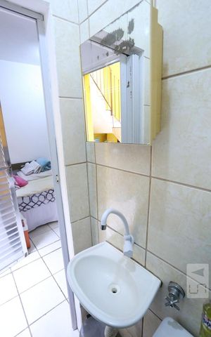 Casa à venda com 139m², 2 quartos e 2 vagasBanheiro de Serviço