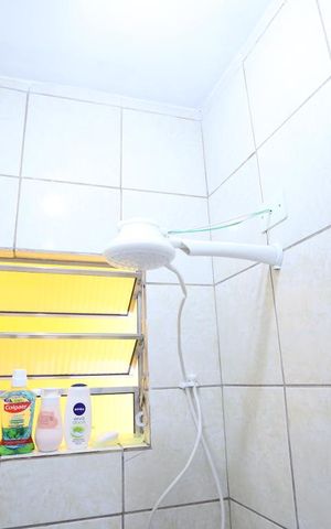 Casa à venda com 139m², 2 quartos e 2 vagasBanheiro de Serviço