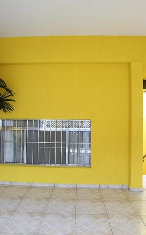 Casa à venda com 139m², 2 quartos e 2 vagasGaragem