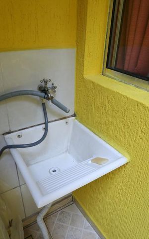 Casa à venda com 139m², 2 quartos e 2 vagasLavanderia