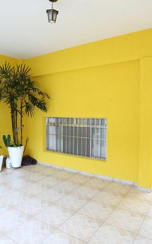 Casa à venda com 139m², 2 quartos e 2 vagasGaragem