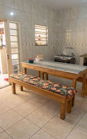 Casa à venda com 453m², 5 quartos e sem vaga Casa à venda com 453m², 5 quartos e sem vagaCozinha