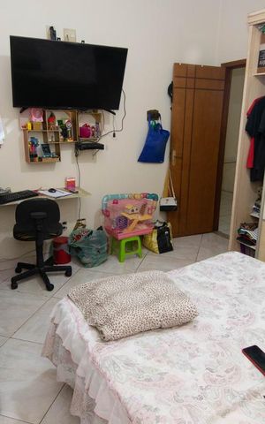 Casa à venda com 453m², 5 quartos e sem vaga Casa à venda com 453m², 5 quartos e sem vagaQuarto 3