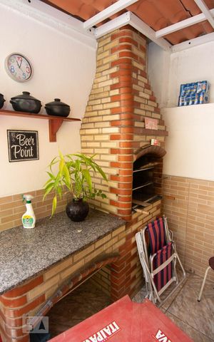 Casa à venda com 453m², 5 quartos e sem vaga Casa à venda com 453m², 5 quartos e sem vagaChurrasqueira