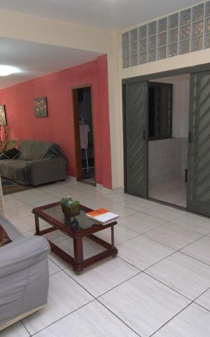 Casa à venda com 453m², 5 quartos e sem vaga Casa à venda com 453m², 5 quartos e sem vagaSala