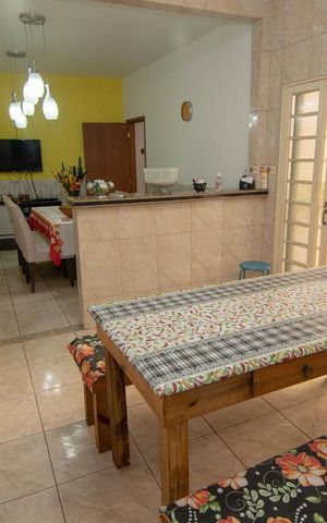 Casa à venda com 453m², 5 quartos e sem vaga Casa à venda com 453m², 5 quartos e sem vagaCozinha