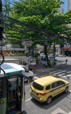 Casa à venda com 453m², 5 quartos e sem vaga Casa à venda com 453m², 5 quartos e sem vagaVista da Rua