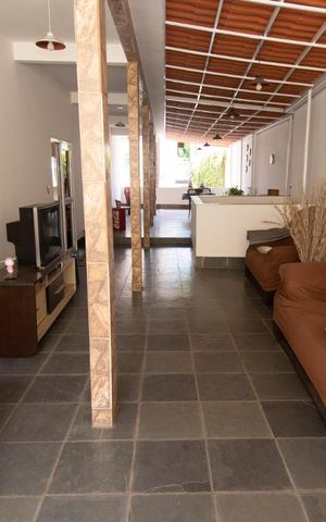 Casa à venda com 453m², 5 quartos e sem vaga Casa à venda com 453m², 5 quartos e sem vagaÁrea Gourmet