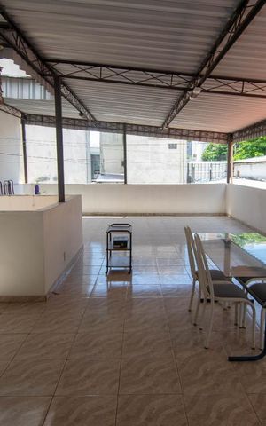 Casa à venda com 453m², 5 quartos e sem vaga Casa à venda com 453m², 5 quartos e sem vagaÁrea Gourmet
