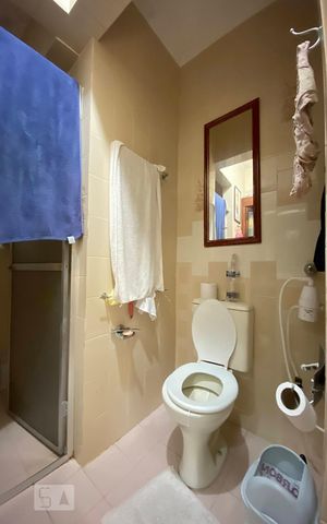 Apartamento à venda com 117m², 3 quartos e sem vagaBanheiro