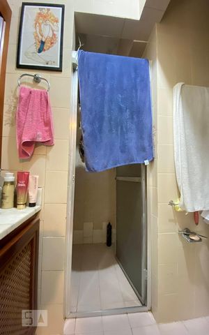 Apartamento à venda com 117m², 3 quartos e sem vagaBanheiro