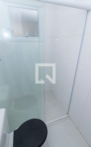Casa à venda com 200m², 8 quartos e 3 vagas Casa à venda com 200m², 8 quartos e 3 vagasBanheiro
