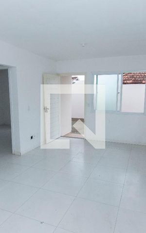 Casa à venda com 200m², 8 quartos e 3 vagas Casa à venda com 200m², 8 quartos e 3 vagasSala/Cozinha