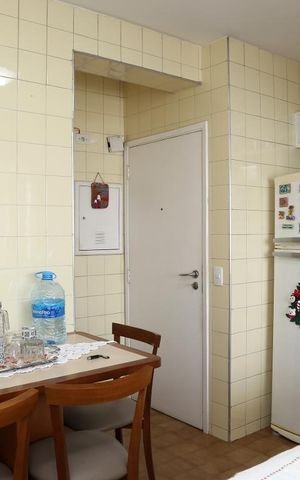 Apartamento à venda com 130m², 3 quartos e 2 vagasCozinha 