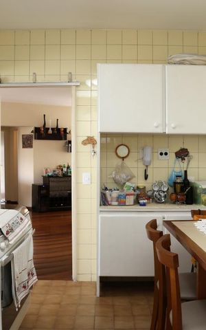 Apartamento à venda com 130m², 3 quartos e 2 vagasCozinha 