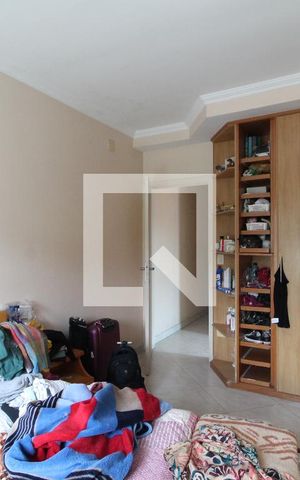Casa à venda com 300m², 4 quartos e 3 vagasQuarto Suíte
