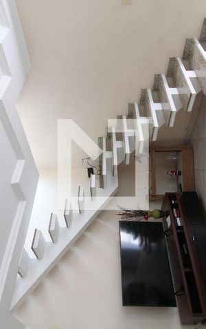Casa à venda com 300m², 4 quartos e 3 vagasSala  