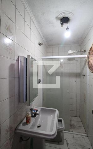 Casa à venda com 300m², 4 quartos e 3 vagasCasa 2 - Banheiro 2