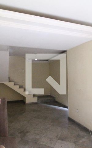 Casa à venda com 300m², 4 quartos e 3 vagasCasa 2 - Sala