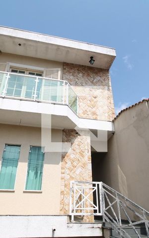 Casa à venda com 300m², 4 quartos e 3 vagasFachada