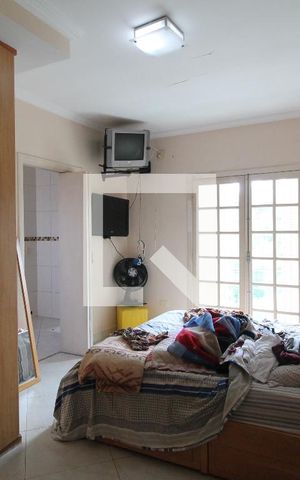 Casa à venda com 300m², 4 quartos e 3 vagasQuarto Suíte