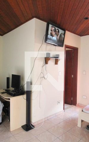 Casa à venda com 300m², 4 quartos e 3 vagasCasa 2 - Suíte