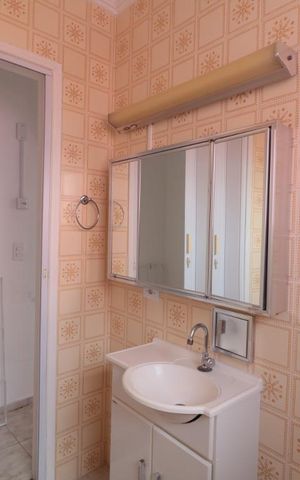 Casa à venda com 126m², 2 quartos e 1 vagaBanheiro