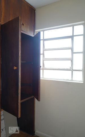 Apartamento à venda com 58m², 2 quartos e sem vaga Apartamento à venda com 58m², 2 quartos e sem vagaQuarto de Serviço