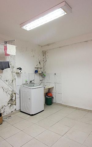 Casa à venda com 280m², 5 quartos e 2 vagasLavanderia