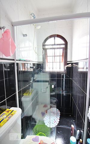 Casa à venda com 280m², 5 quartos e 2 vagasBanheiro do Quarto 4 - Suíte