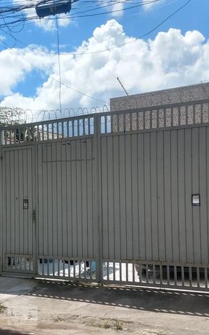 Casa à venda com 25m², 1 quarto e sem vaga Casa à venda com 25m², 1 quarto e sem vagaFachada