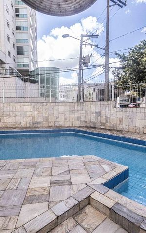 Apartamento à venda com 109m², 3 quartos e 2 vagas Apartamento à venda com 109m², 3 quartos e 2 vagasÁrea comum - Piscina