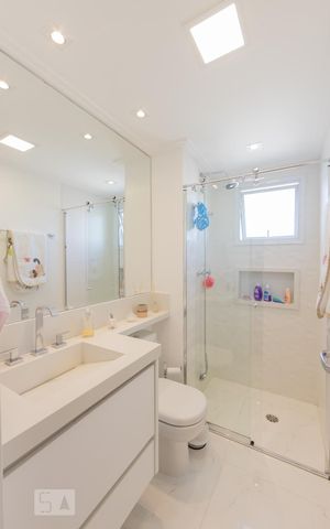 Apartamento à venda com 109m², 3 quartos e 2 vagas Apartamento à venda com 109m², 3 quartos e 2 vagasBanheiro Social