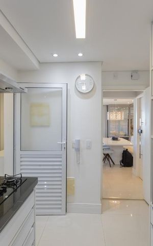Apartamento à venda com 109m², 3 quartos e 2 vagas Apartamento à venda com 109m², 3 quartos e 2 vagasCozinha