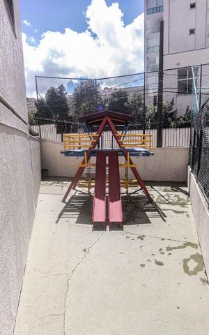 Apartamento à venda com 109m², 3 quartos e 2 vagas Apartamento à venda com 109m², 3 quartos e 2 vagasÁrea Comum - Playground