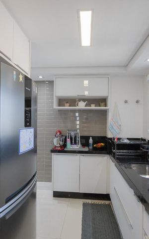 Apartamento à venda com 109m², 3 quartos e 2 vagas Apartamento à venda com 109m², 3 quartos e 2 vagasCozinha