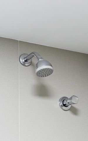 Apartamento para alugar com 36m², 1 quarto e 1 vaga Apartamento para alugar com 36m², 1 quarto e 1 vagaChuveiro do Banheiro