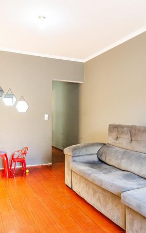 Casa à venda com 132m², 3 quartos e 2 vagas Casa à venda com 132m², 3 quartos e 2 vagasSala