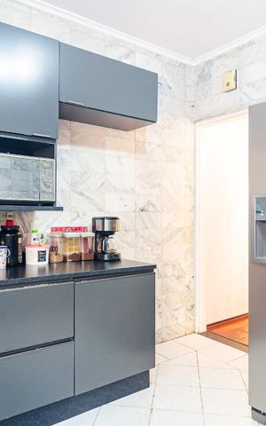 Casa à venda com 132m², 3 quartos e 2 vagas Casa à venda com 132m², 3 quartos e 2 vagasCozinha