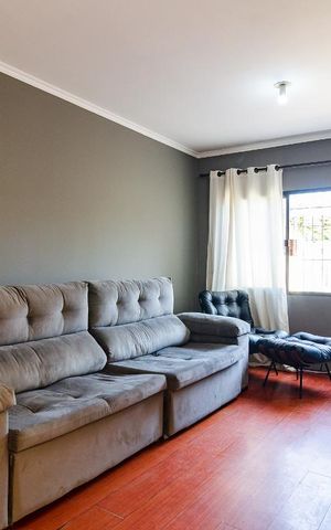 Casa à venda com 132m², 3 quartos e 2 vagas Casa à venda com 132m², 3 quartos e 2 vagasSala